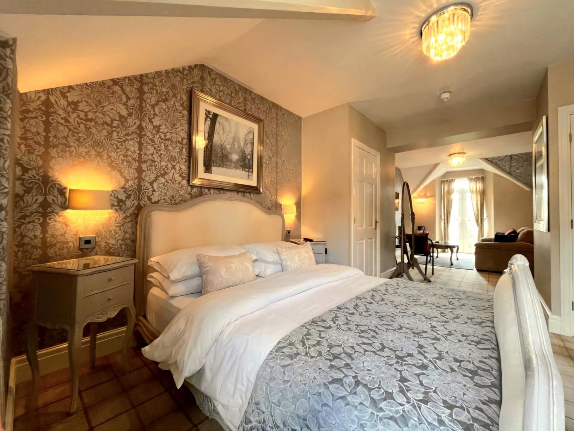 Bowness Bay Suites (Adults Only) Exteriör bild